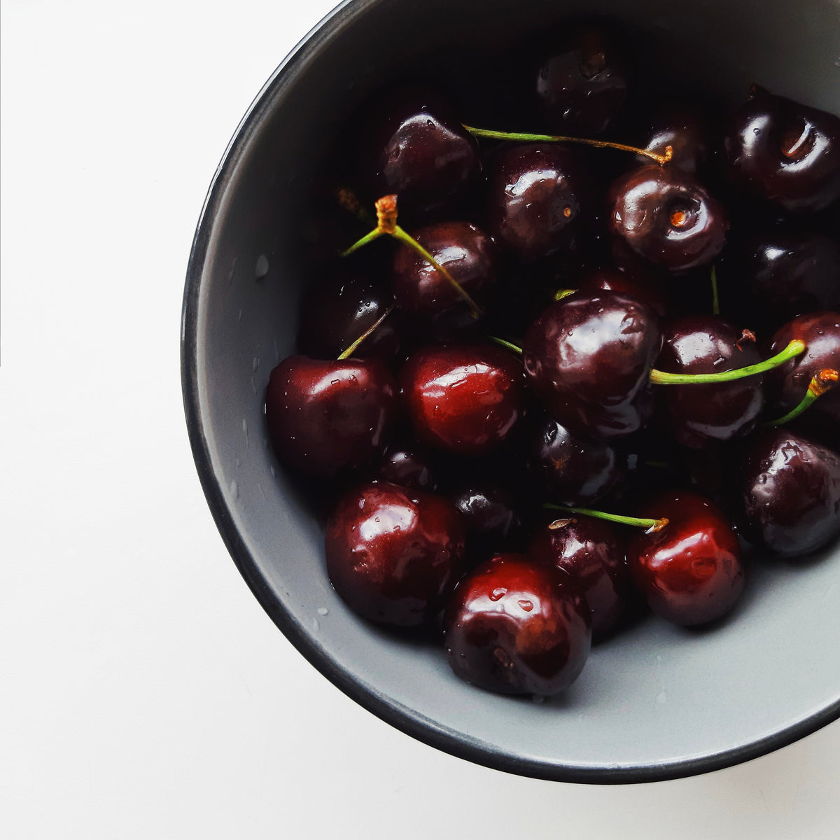 Della Terra Black Cherry Dark Balsamic Vinegar – DellaTerra