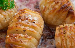  Roasted Garlic Hasselback Potatoes