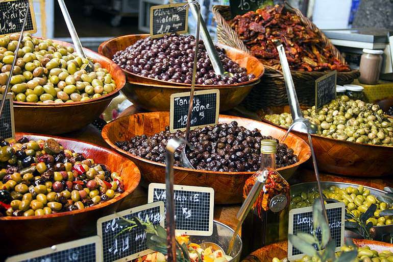 The Mediterranean Diet and Diabetes